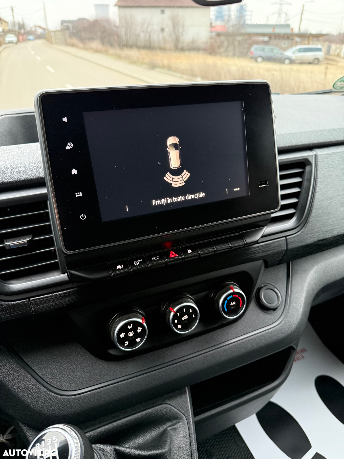 Renault Trafic Combi 2.0 Blue dCi 110 S&S L1 8+1 Life - 12