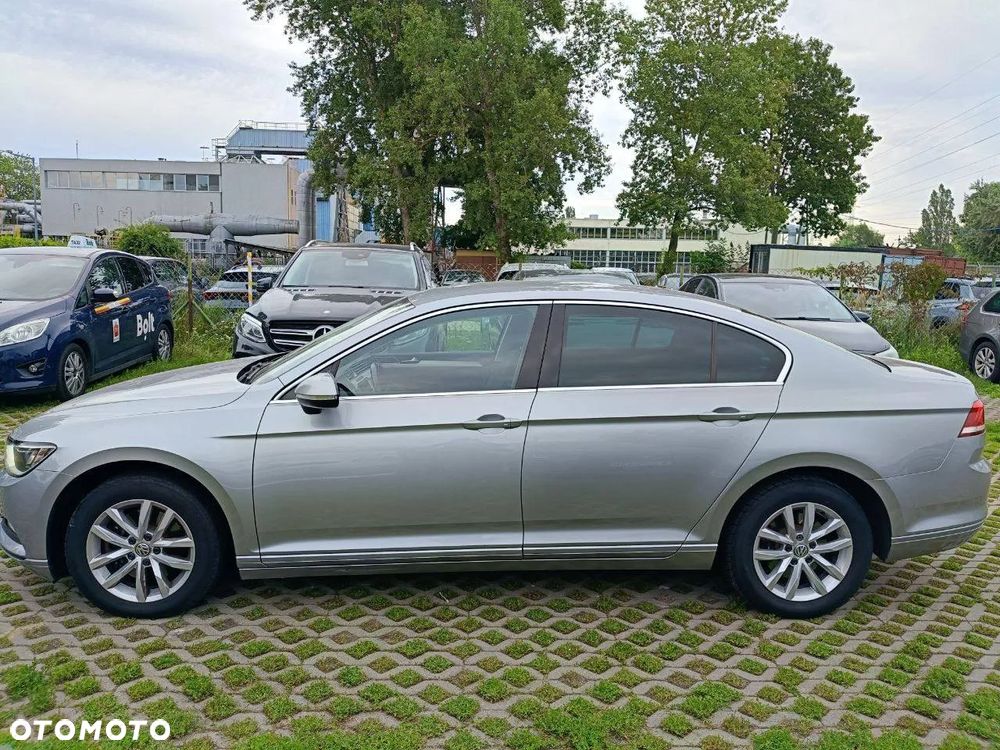 Volkswagen Passat 1.5 TSI EVO Comfortline DSG - 2