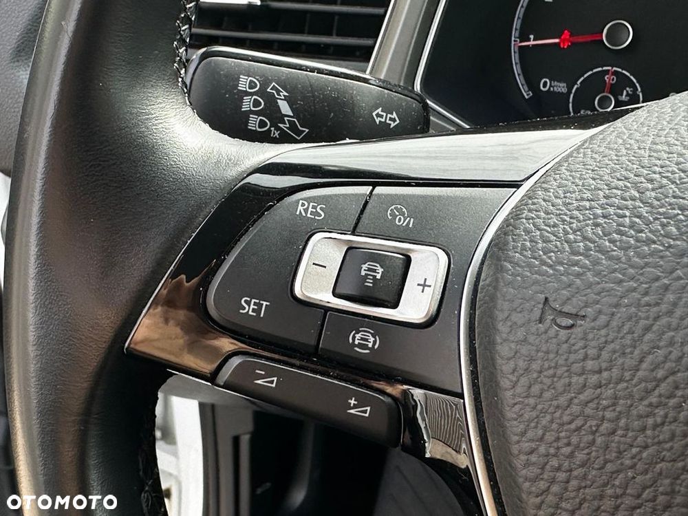 Volkswagen T-Roc 1.5 TSI GPF ACT Advance - 11