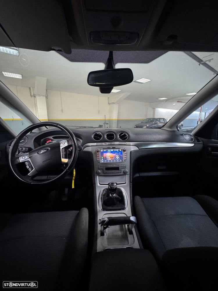 Ford S-Max 1.8 TDCi Titanium 7L - 6
