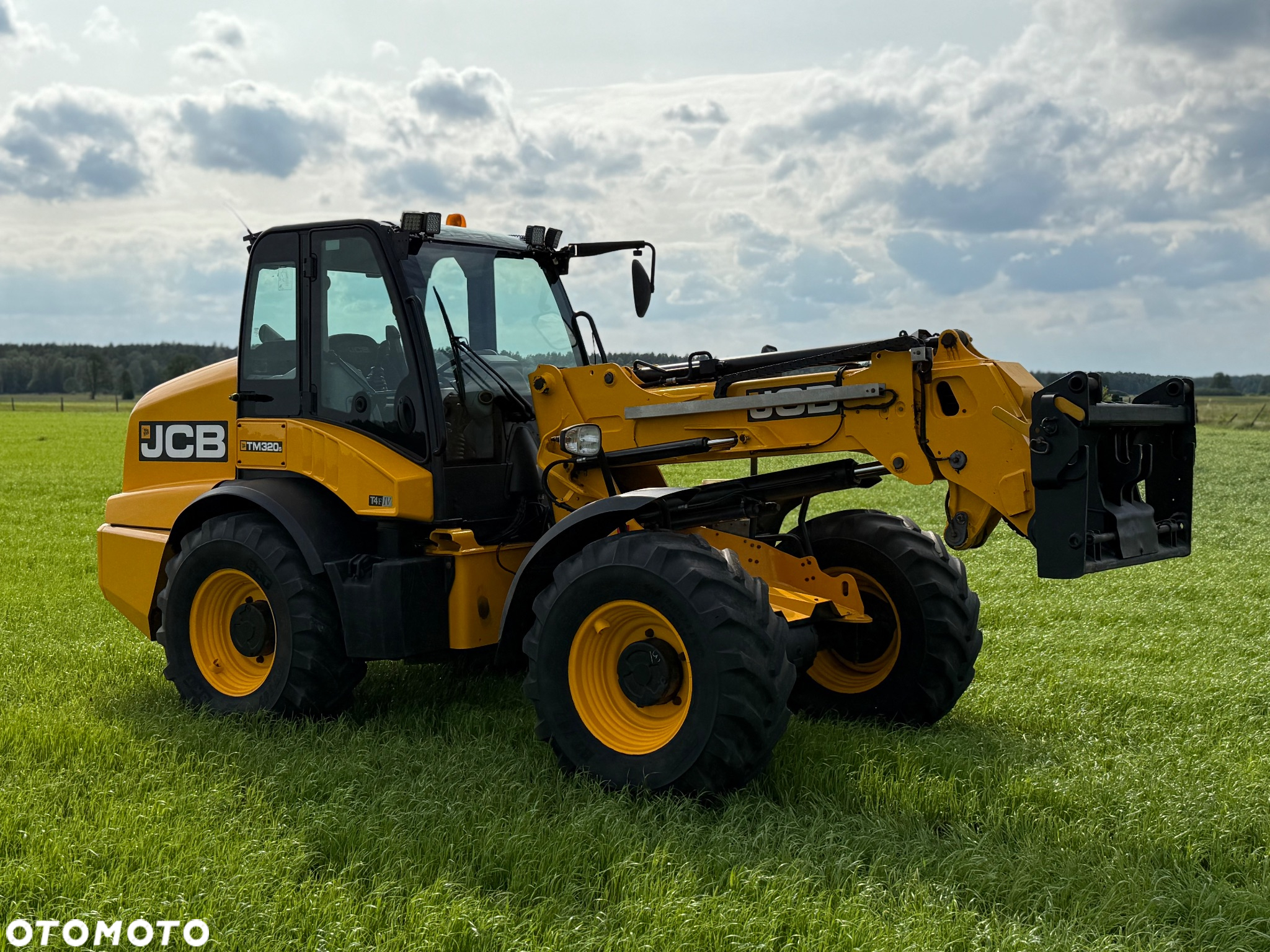 JCB TM 320 Ładowarka Przegubowo-Teleskopowa Świeżo Sprowadzona  310, 220, 420 - 7