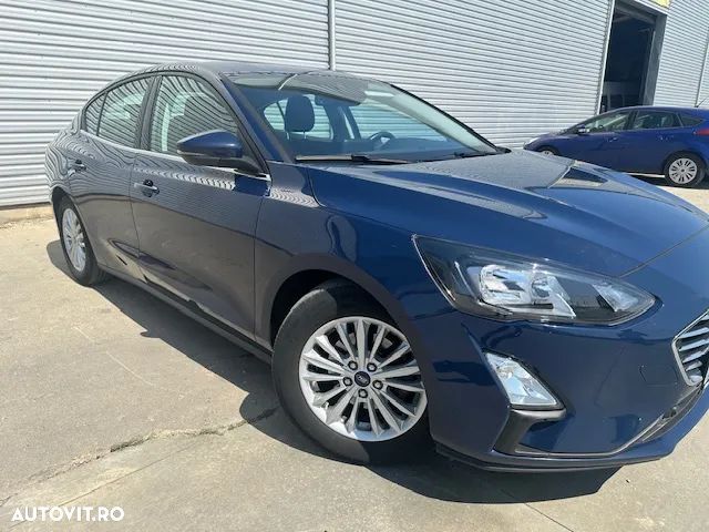 Ford Focus 1.0 EcoBoost Titanium - 3