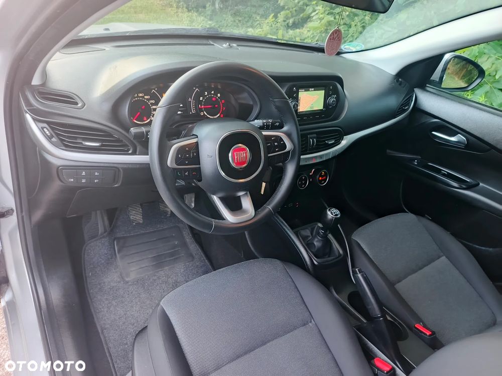 Fiat Tipo 1.4 16v Easy EU6d - 18