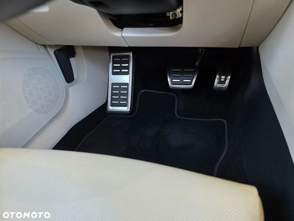 Skoda Superb 2.0 TSI 4x4 L&K DSG - 25