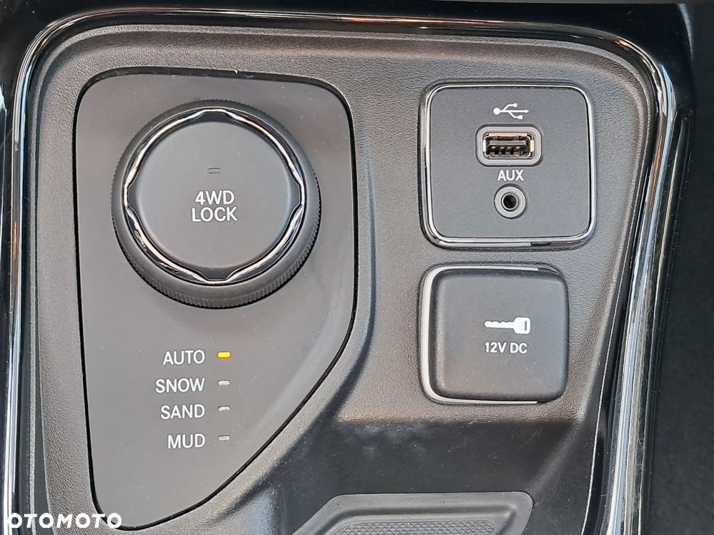 Jeep Compass 2.0 MJD Limited 4WD S&S - 28