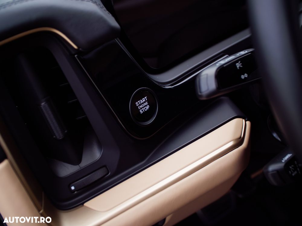 Porsche Cayenne - 35