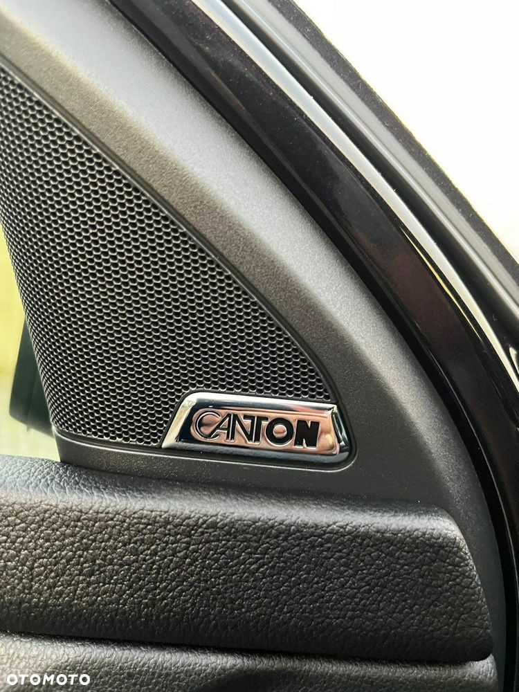 Skoda Octavia Combi 2.0 TDI RS - 25
