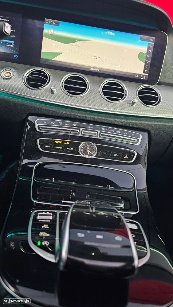 Mercedes-Benz E 220 d T 9G-TRONIC Exclusive - 27