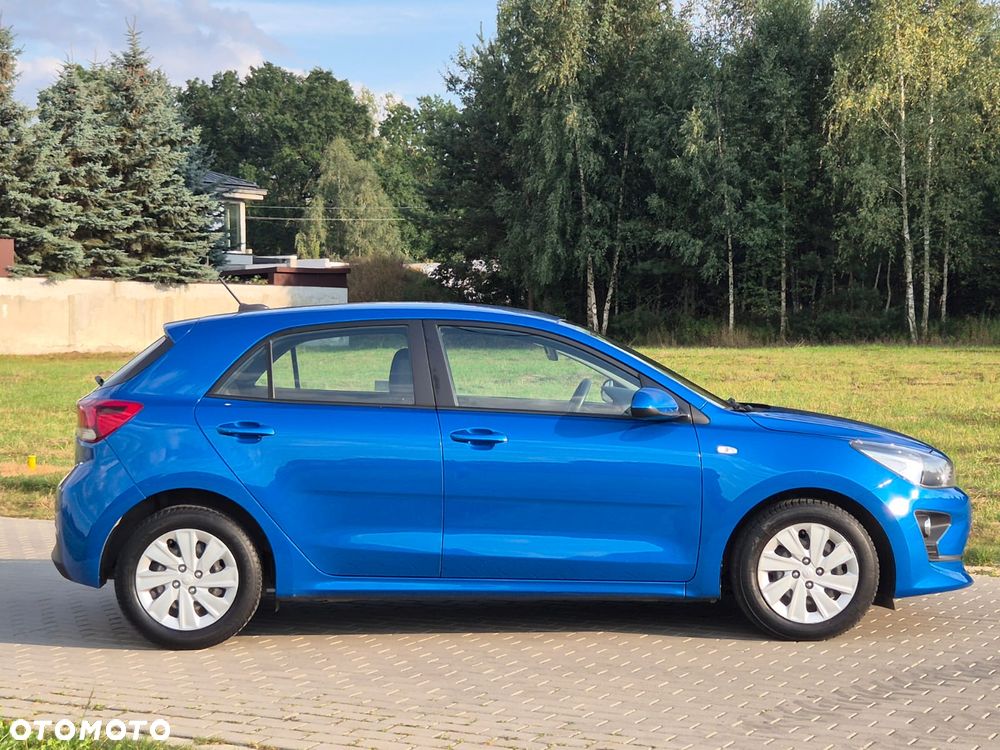 Kia Rio 1.2 L - 21