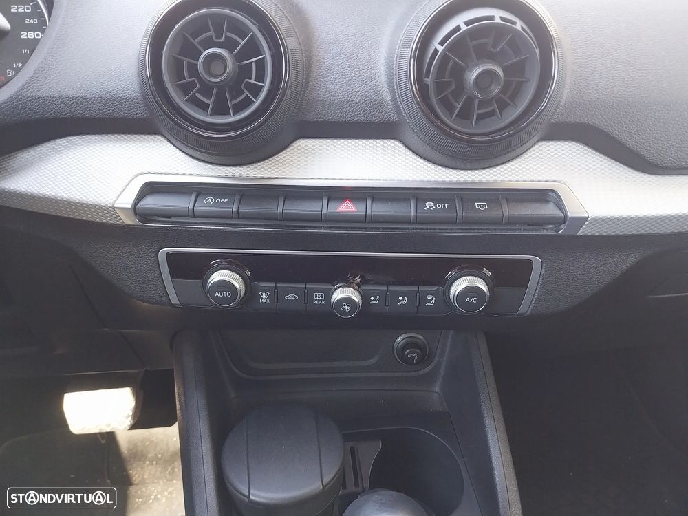 Audi Q2 2.0 TDI S tronic quattro - 14