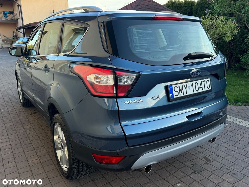 Ford Kuga 1.5 EcoBoost 2x4 Titanium - 6