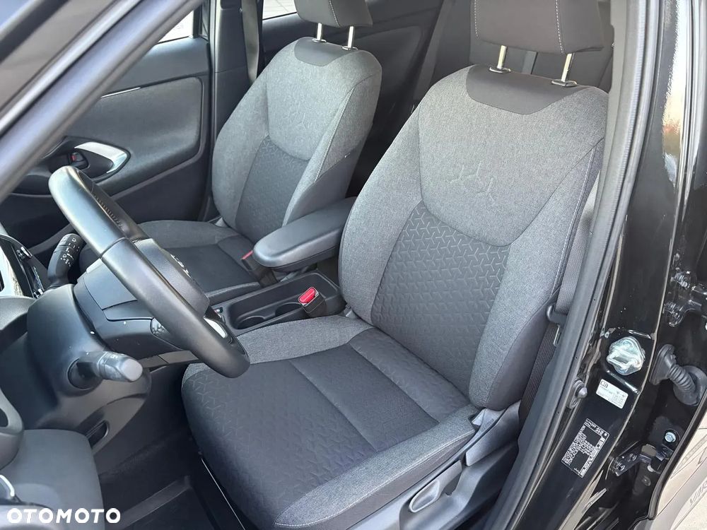 Toyota Yaris Cross Hybrid 1.5 Comfort 4x4 - 15