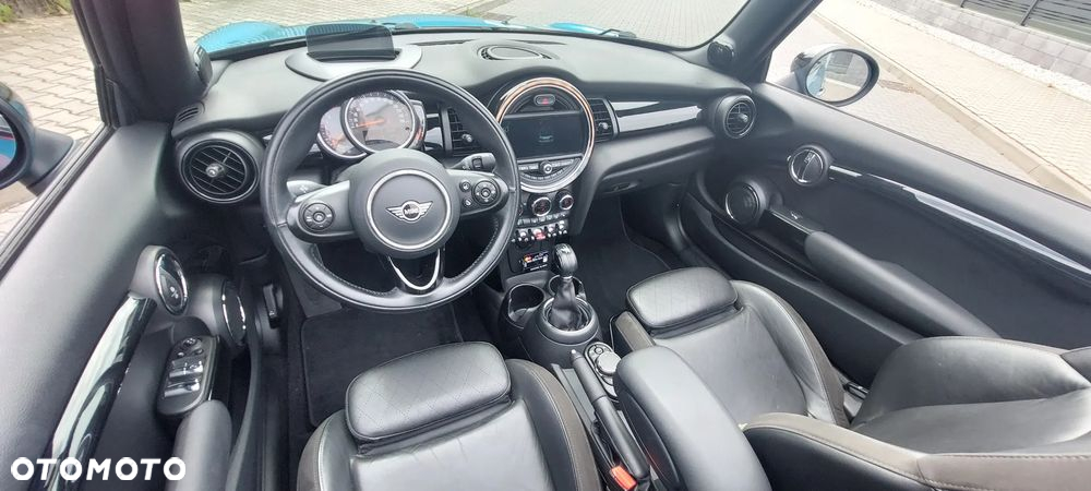 MINI Cooper S Cabrio - 18