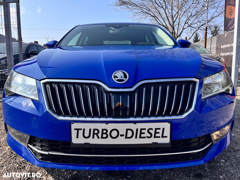 Skoda Superb 2.0 TDI DSG Sportline - 2