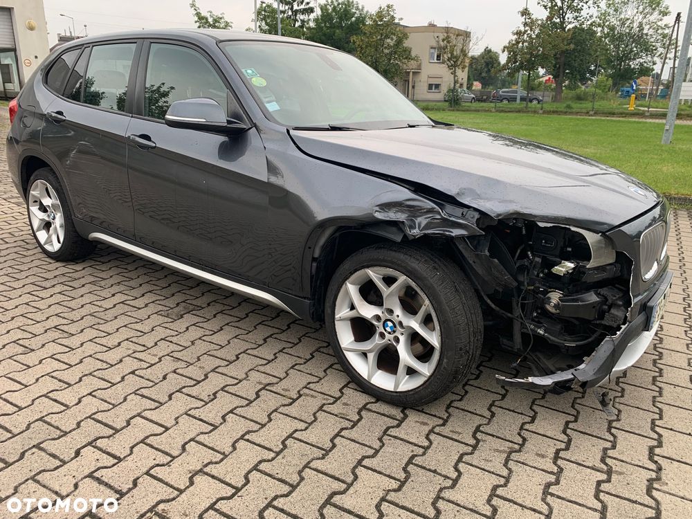 BMW X1 xDrive20d Sport Line - 3