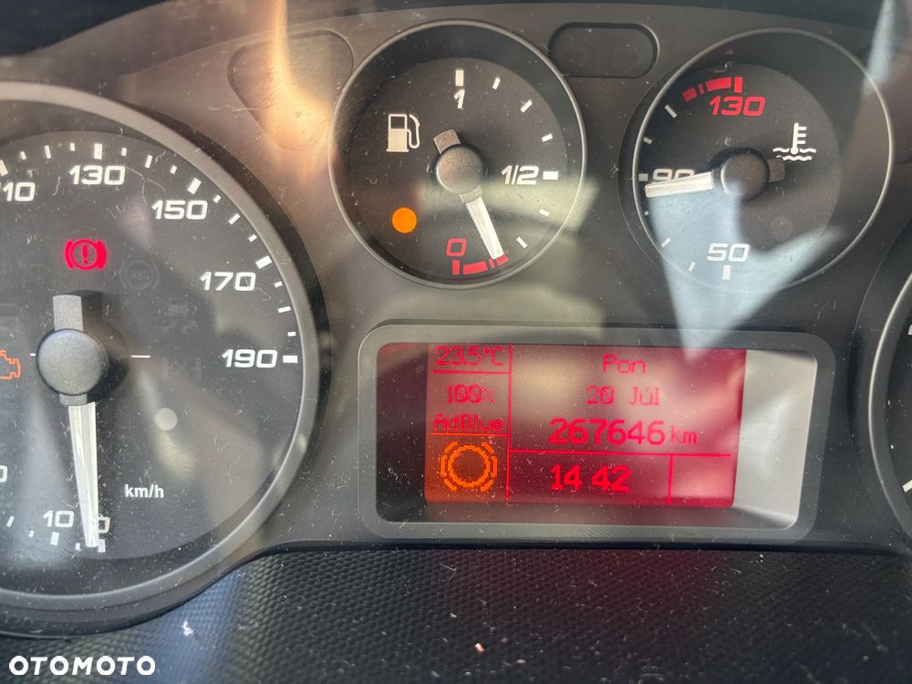 Iveco 70C17,,70C18,,70C15,,72C17,,50C17,,35C17,,35C15 PODWOZIE DO ZABUDOWY  WYWROTKA SKRZYNIA LADUNKOWA KONTENER CHLODNIA 70 SZTUK NA PLACU - 21