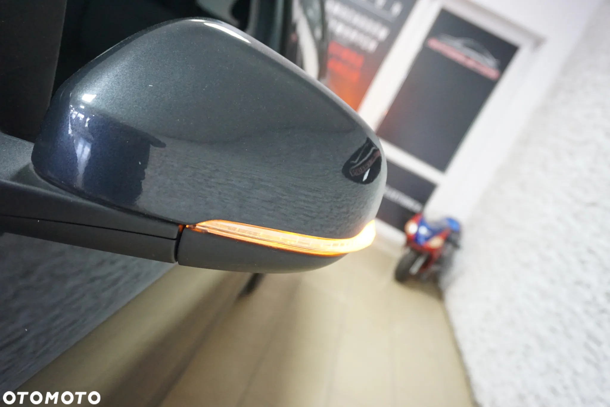 Volvo V60 D3 Momentum - 12