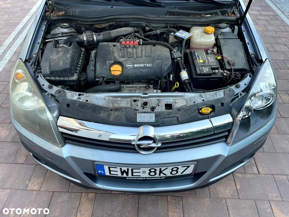 Opel Astra 1.8 Sport - 10