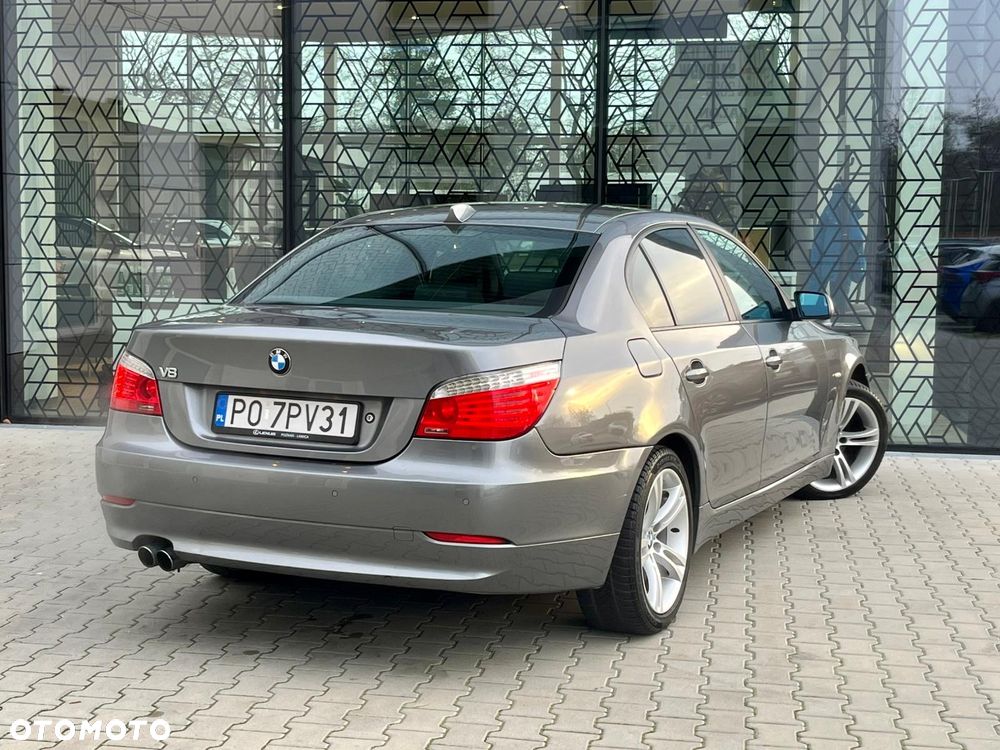 BMW Seria 5 540i - 3