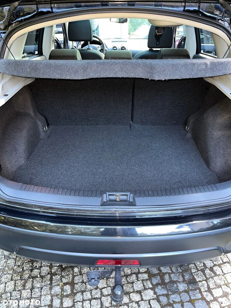 Nissan Qashqai 2.0 dCi 4x4 Tekna - 8