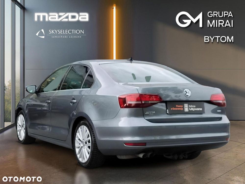 Volkswagen Jetta 1.4 TSI BMT Highline DSG - 4