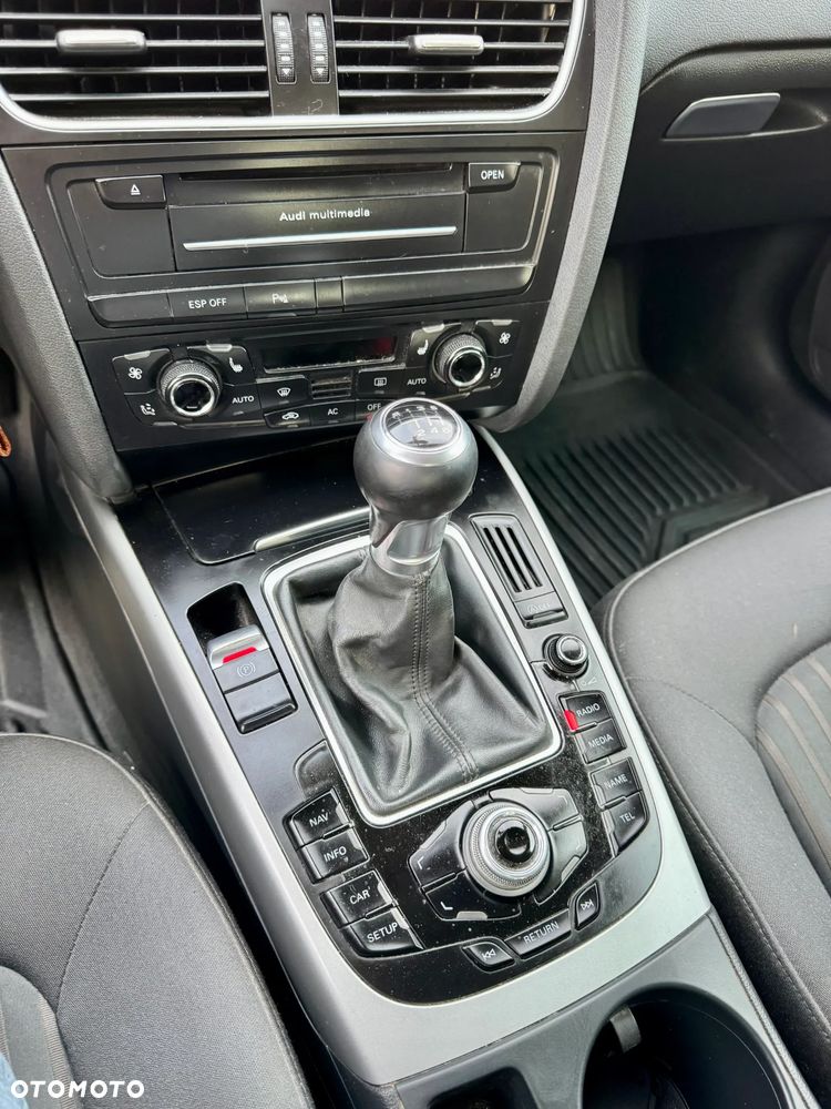 Audi A4 Avant 2010 photo 2