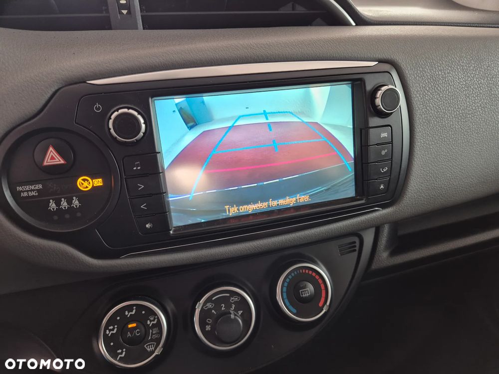 Toyota Yaris - 13