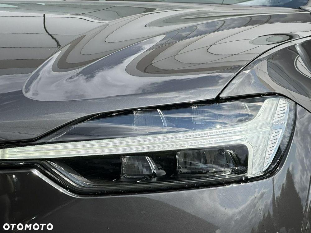 Volvo XC 60 T6 AWD Recharge Geartronic Inscription - 5