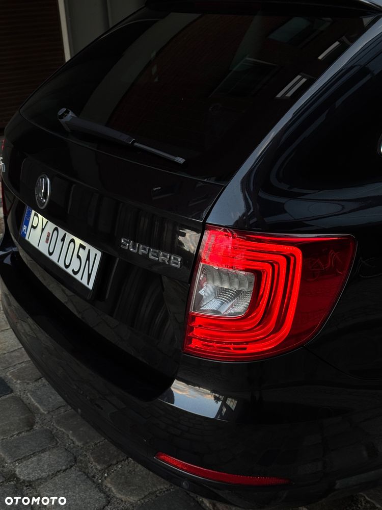 Skoda Superb 2.0 TDI Active DSG - 11