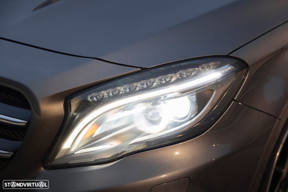 Mercedes-Benz GLA 200 (CDI) d 4Matic 7G-DCT AMG Line - 20