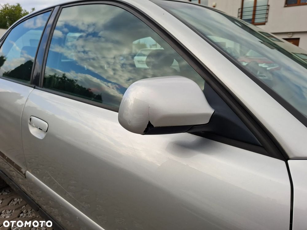 Audi A4 Avant - 6
