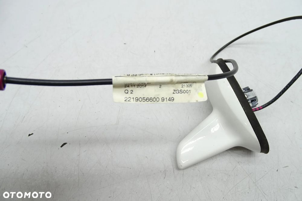 E KLASA W207 LIFT Antena C149 2219056600 - 4