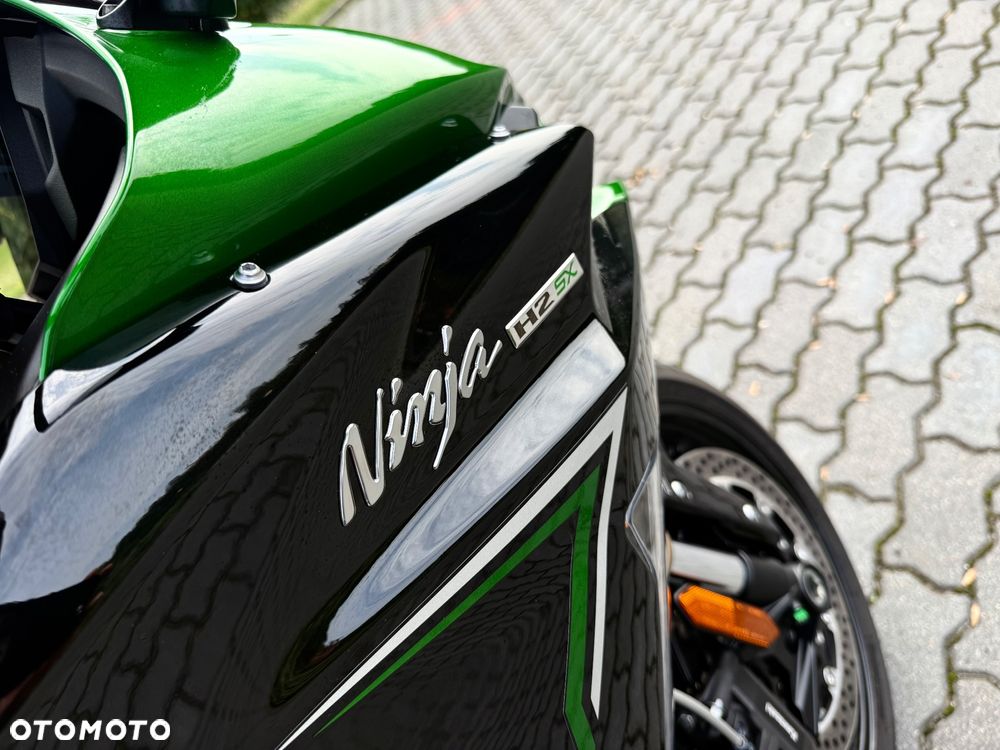 Kawasaki Ninja H2 SX - 18