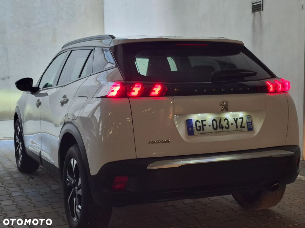 Peugeot 2008 1.5 BlueHDi Allure S&S EAT8 - 36