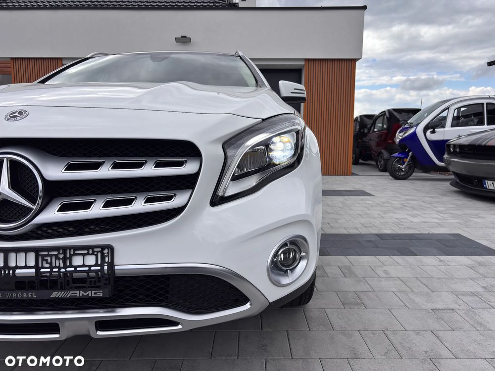 Mercedes-Benz GLA 250 4Matic 8G-DCT Edition 1 - 13