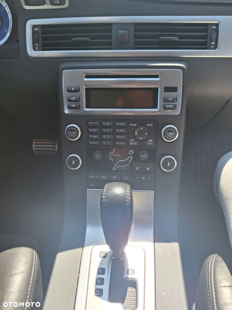 Volvo V70 2.0T Powershift RDesign - 2