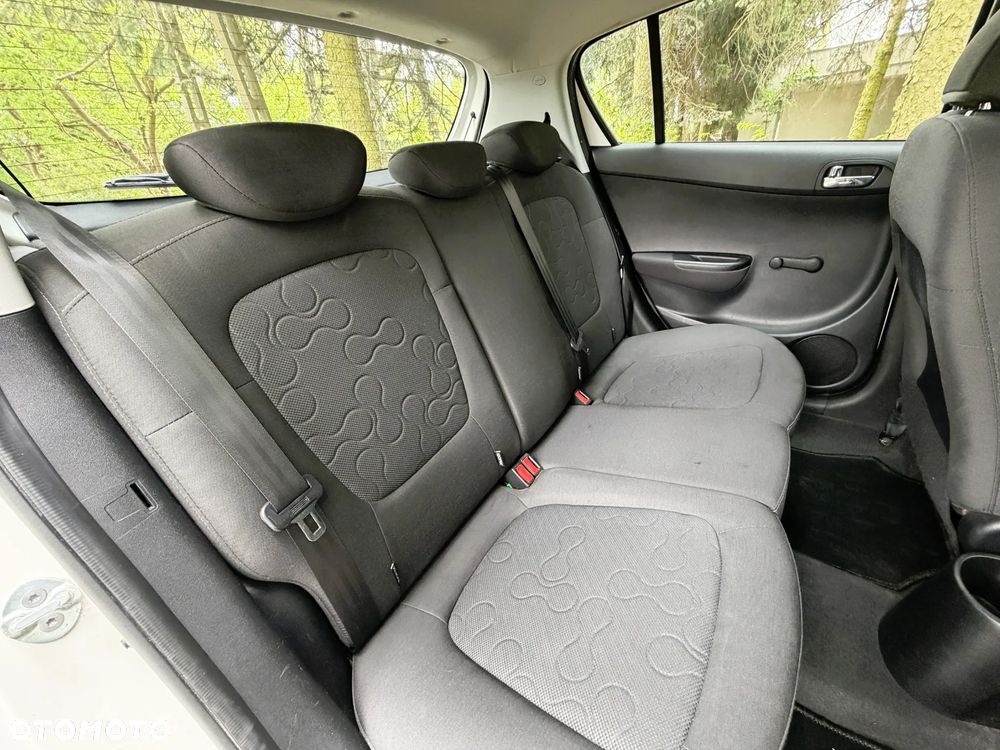 Hyundai i20 - 15