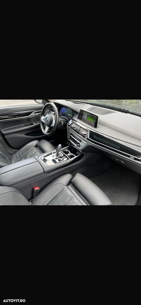 BMW Seria 7 750i xDrive Edition Exclusive - 8