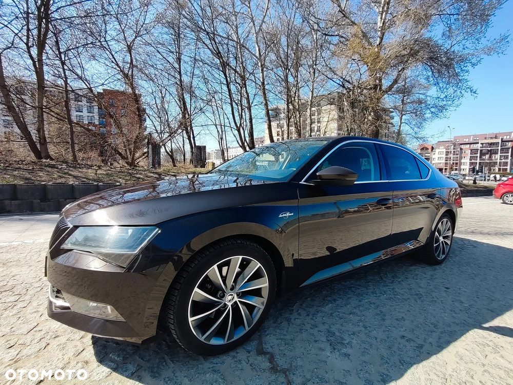 Skoda Superb 2.0 TDI L&K DSG - 8
