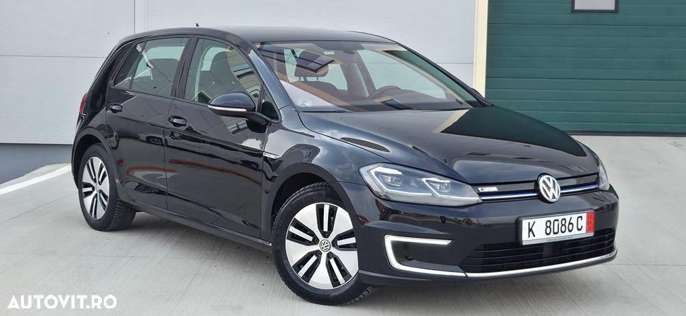 Volkswagen e-Golf - 25
