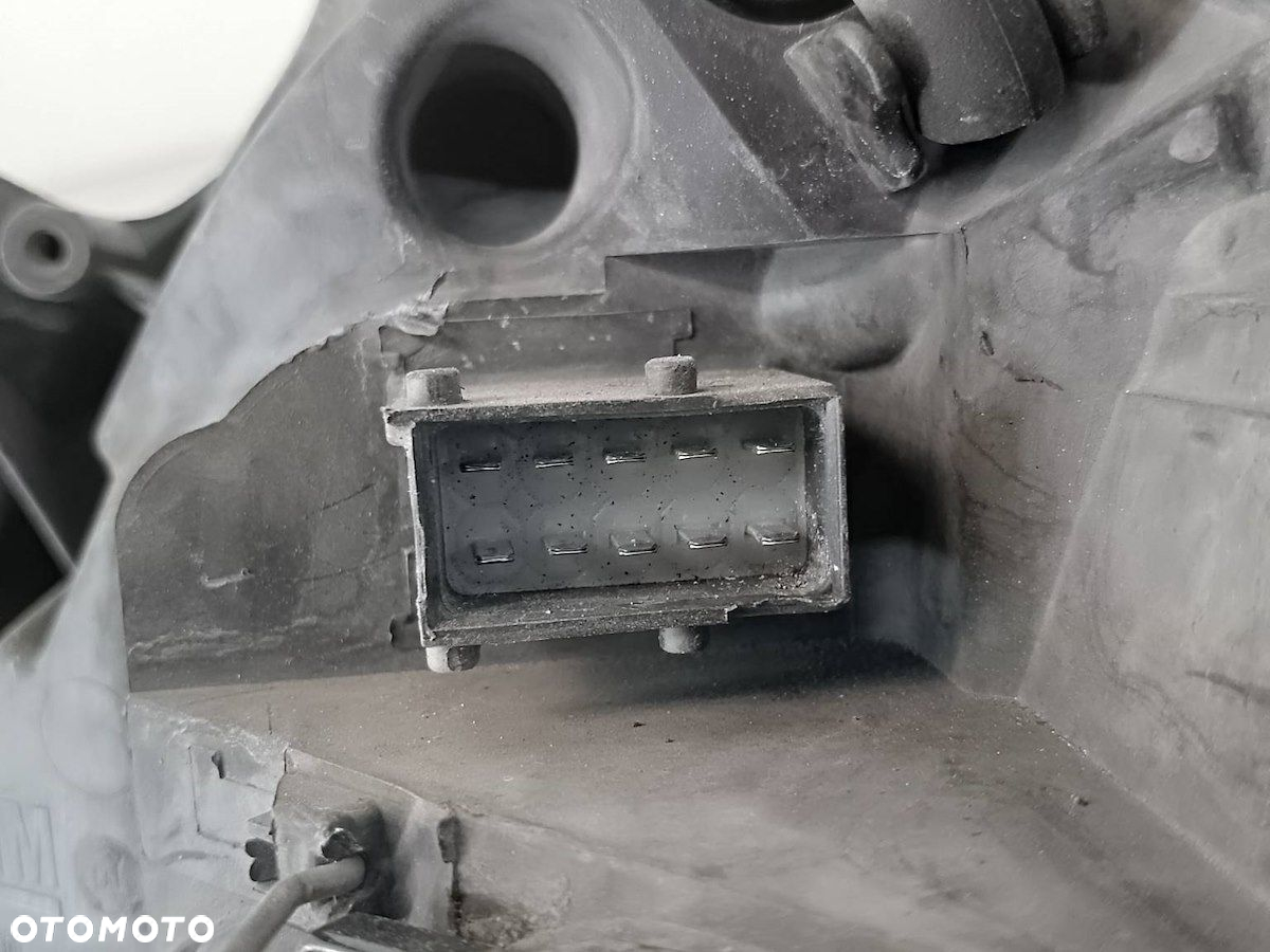 LAMPA PRZÓD PRAWA XENON OPEL SIGNUM 13170934FY   89312441 - 6