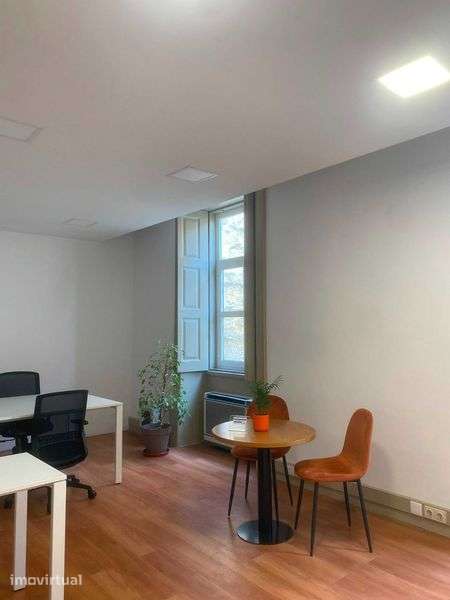 Escritório privado - 25m2 - Rua de Costa Cabral / AV. Combatentes - Grande imagem: 3/11
