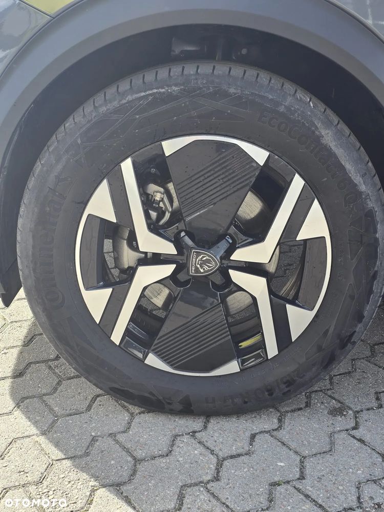 Peugeot 2008 e-2008 54kWh GT - 7