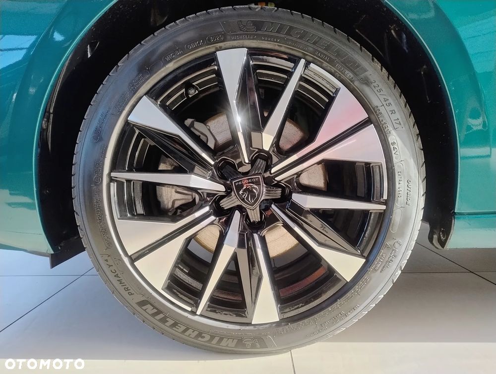 Peugeot 308 1.2 mHEV GT S&S e-DCS6 - 9