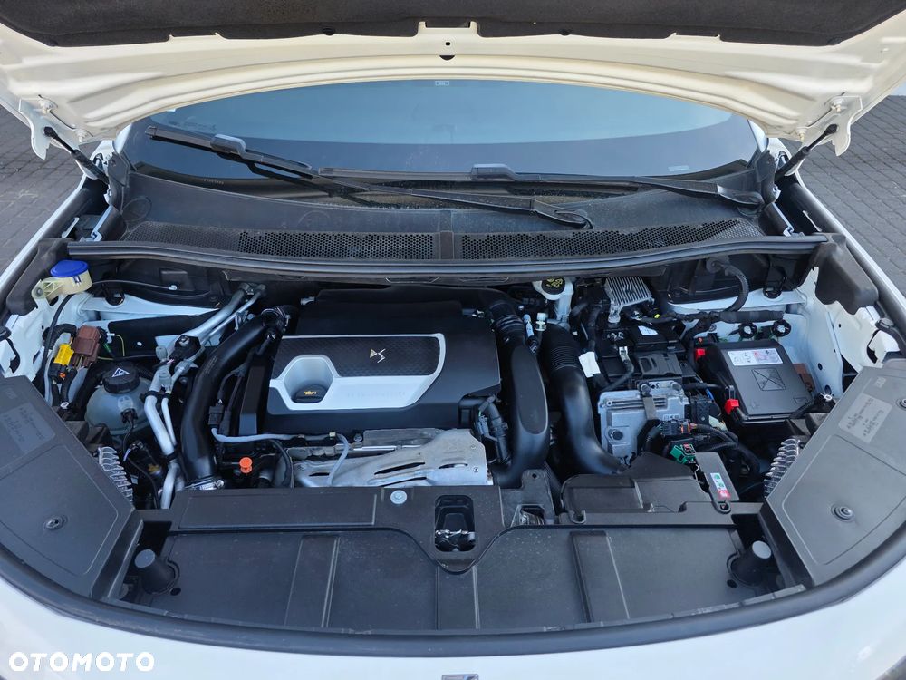 DS Automobiles DS 7 Crossback 1.6 E-Tense 4x4 Performance Line + - 32