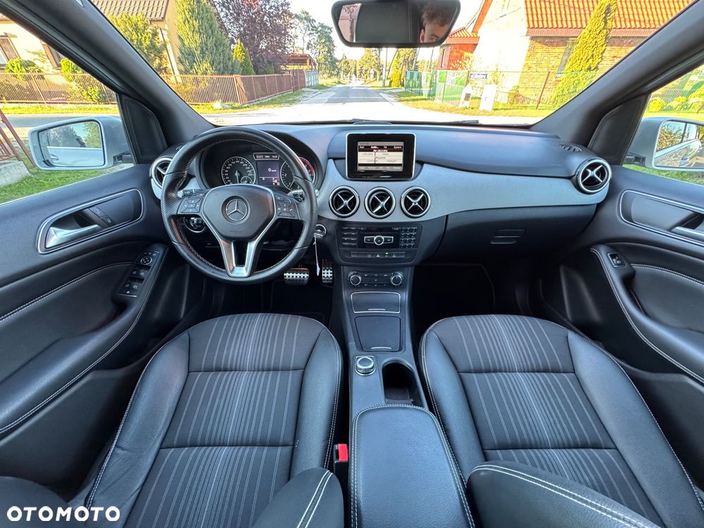 Mercedes-Benz Klasa B 180 CDI (BlueEFFICIENCY) 7G-DCT - 17