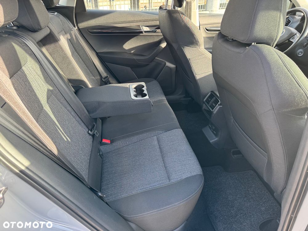 Skoda Karoq 2.0 TDI SCR 4x4 Sportline - 9