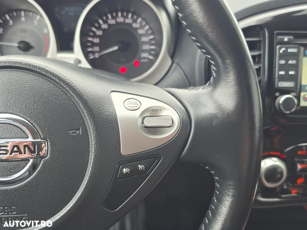 Nissan Juke 1.6L XTRONIC N-Connecta - 9
