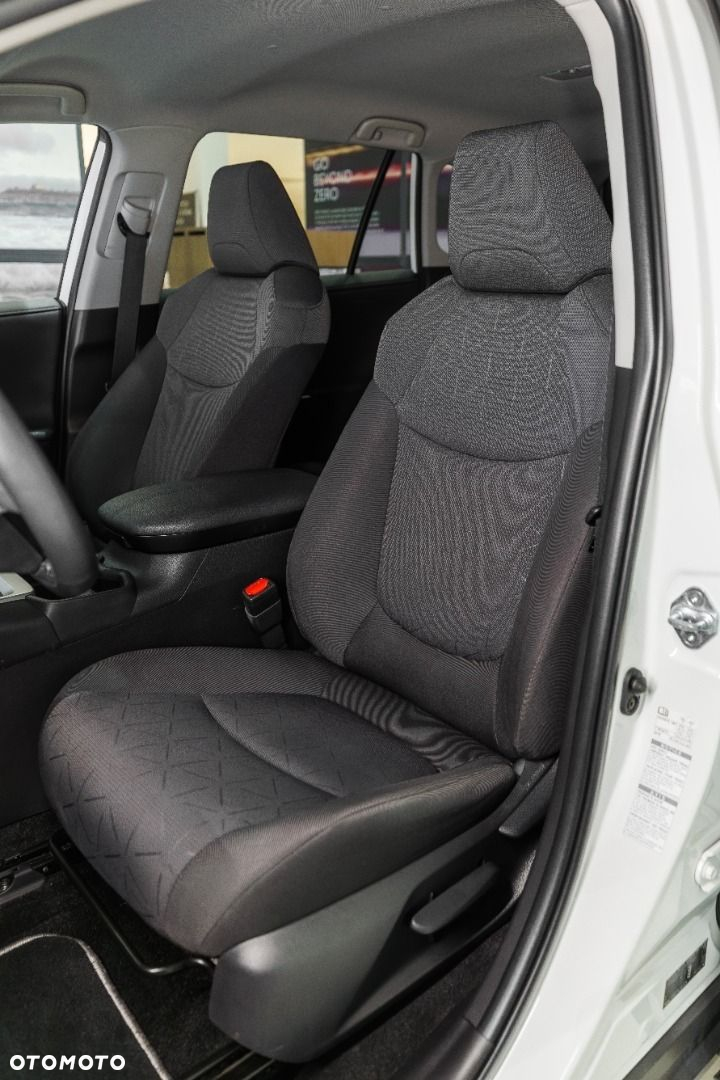 Toyota RAV4 - 9