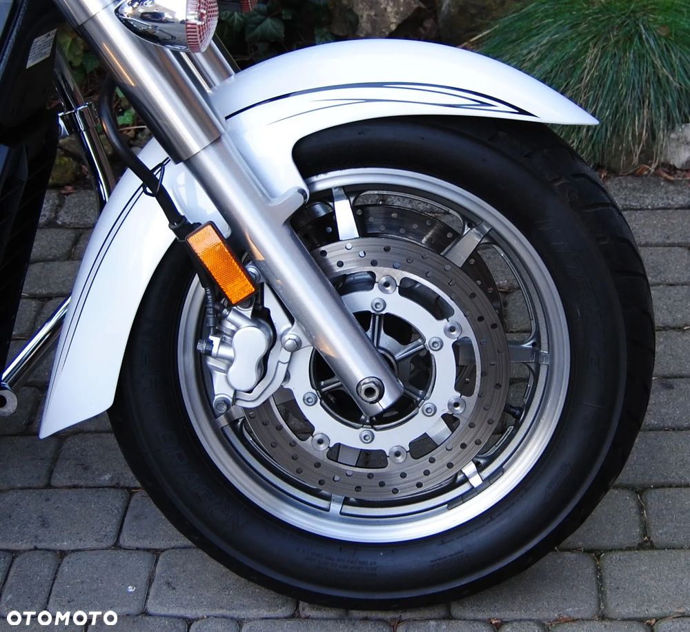 Yamaha V Star - 24